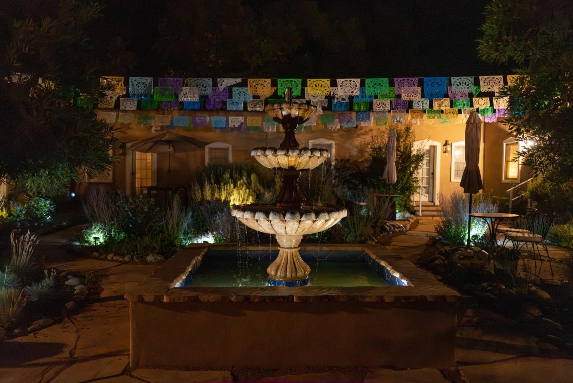 Dos Hermanas Casita 1 Downtown Courtyard Santa Fe Exterior foto